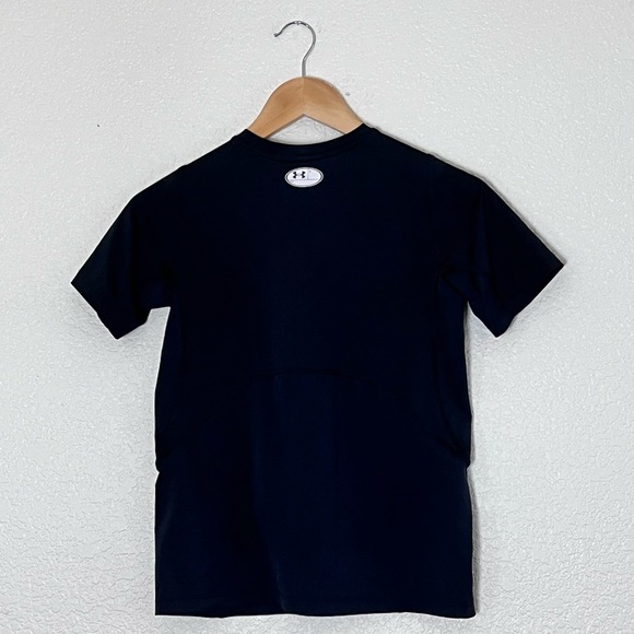 Under Armour | Fitted black short sleeve athletic tee size youth large - Picture 5 of 8